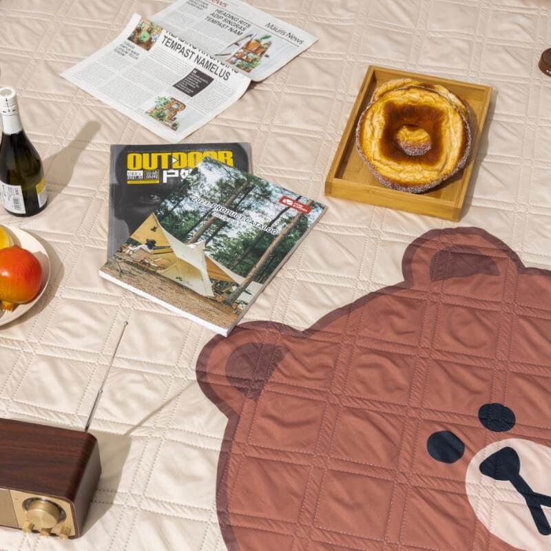 YunXia Picnic Blanket - LINE FRIENDS